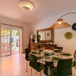 Villa Summer 3 With Pool By Homing Vilamoura
