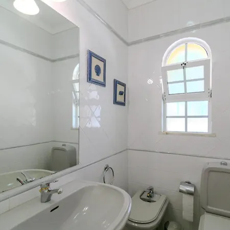 Flh Cardona With Pool