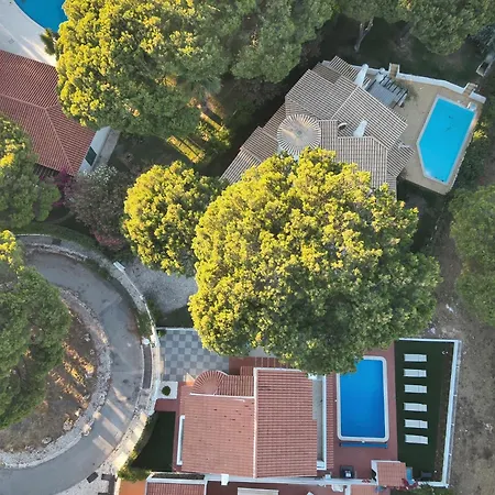 Flh Cardona With Pool * 维拉摩拉